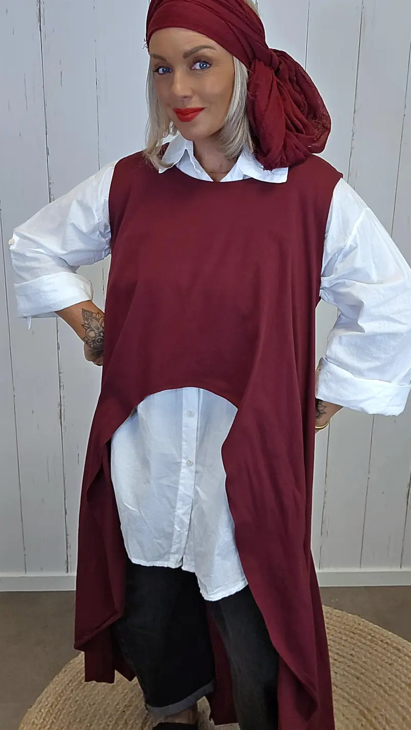 Laura topp burgunder