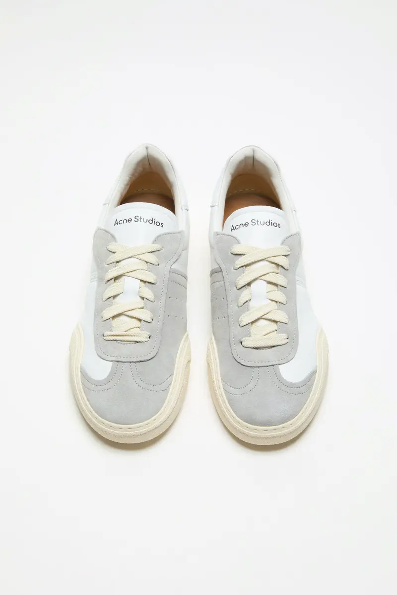 Leathe Sneakers White