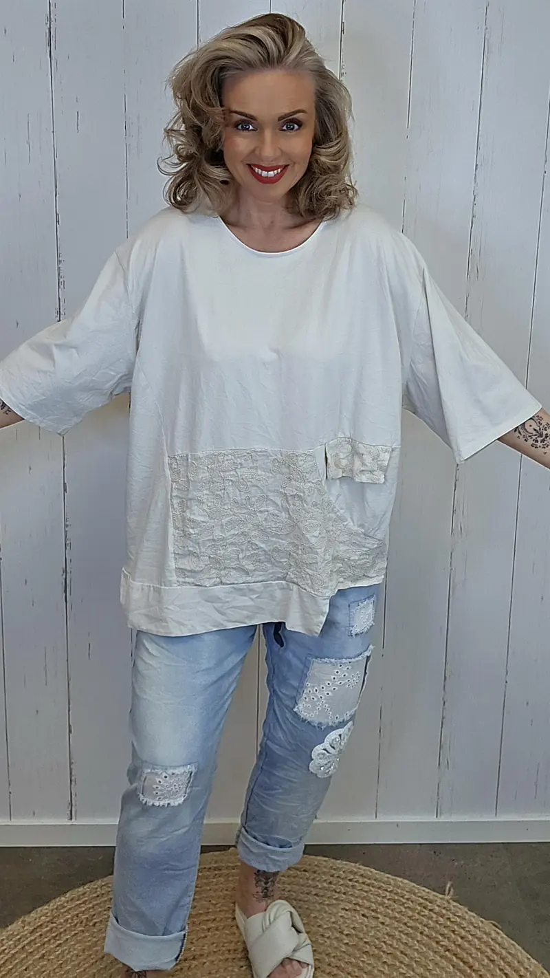 Lene topp med blondepanel beige