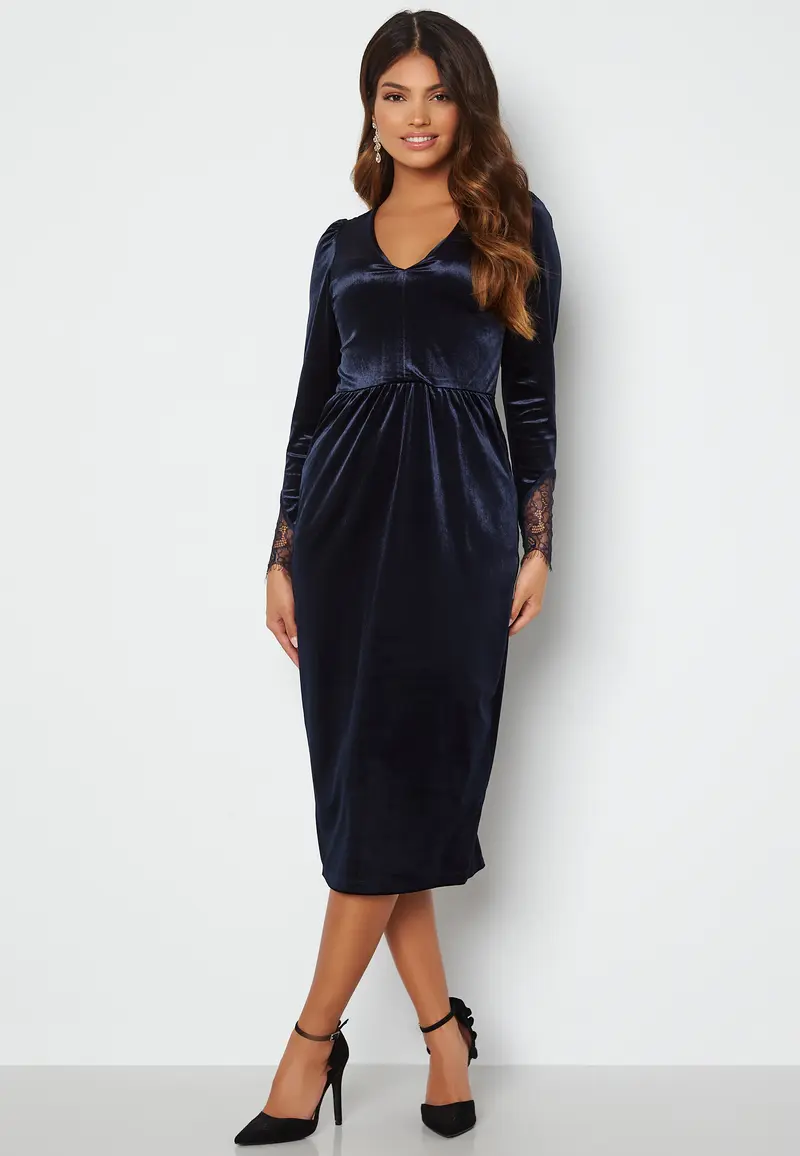 Leonora Velvet Midi Dress