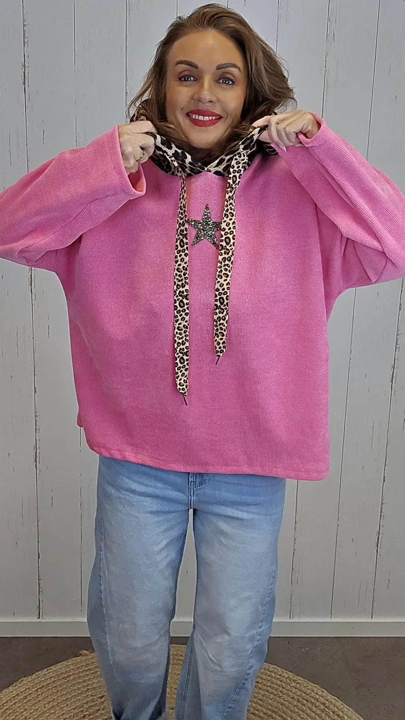 Lola hettegenser med leoparddetaljer rosa