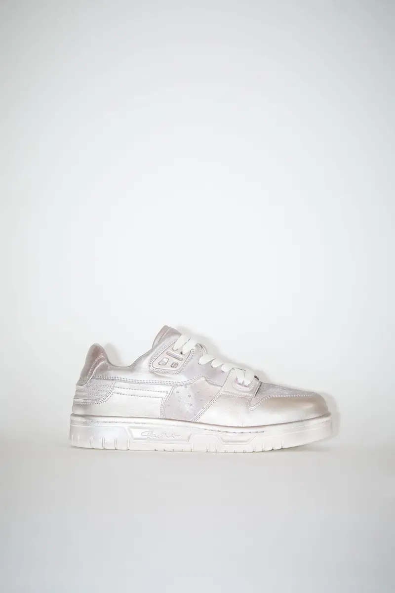 Low Top Basket Leather Sneakers
