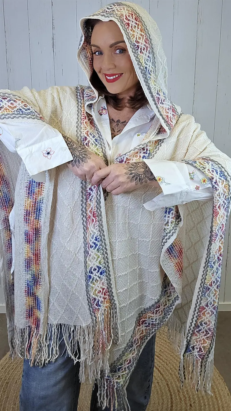 Luna Poncho