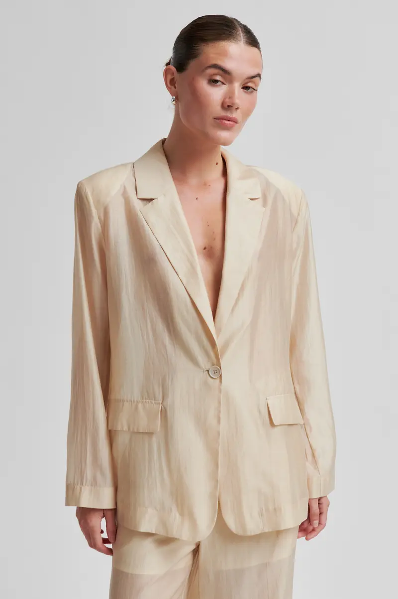 Lusana Blazer