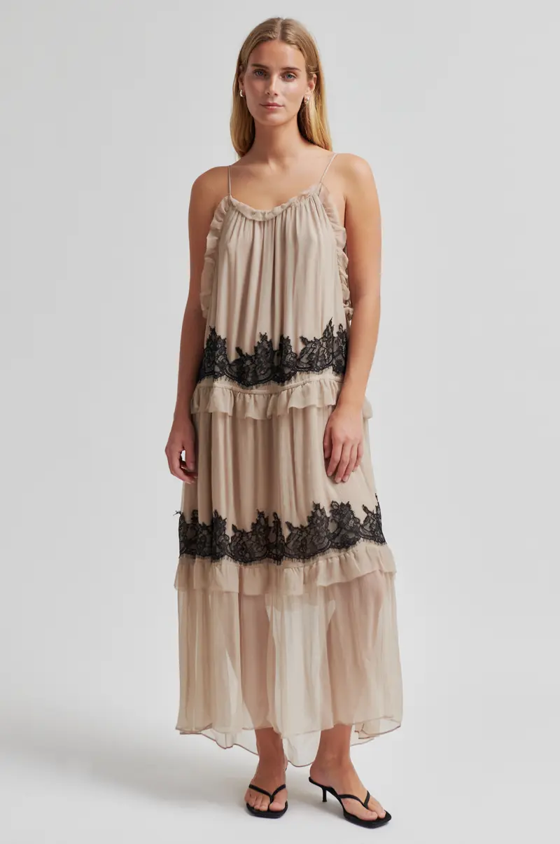 Lynda Maxi Dress