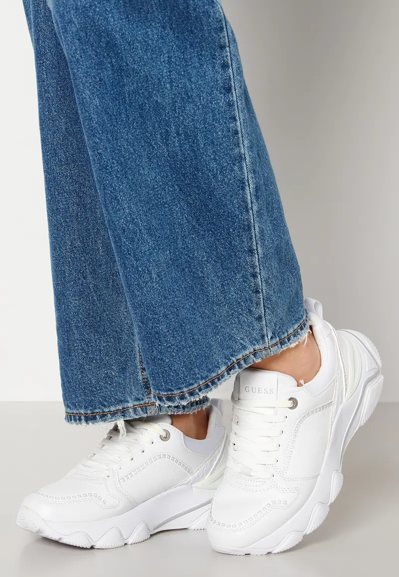 Mags Sneakers