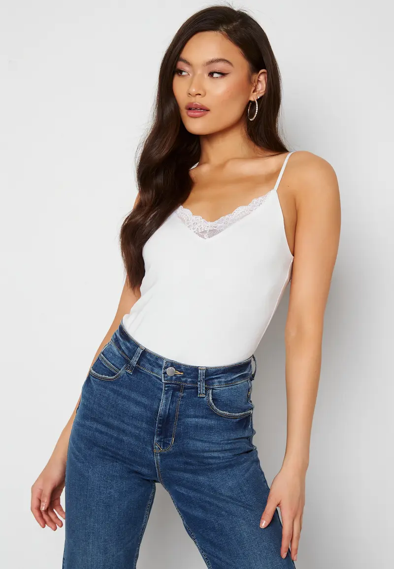 Mandy Lace Singlet