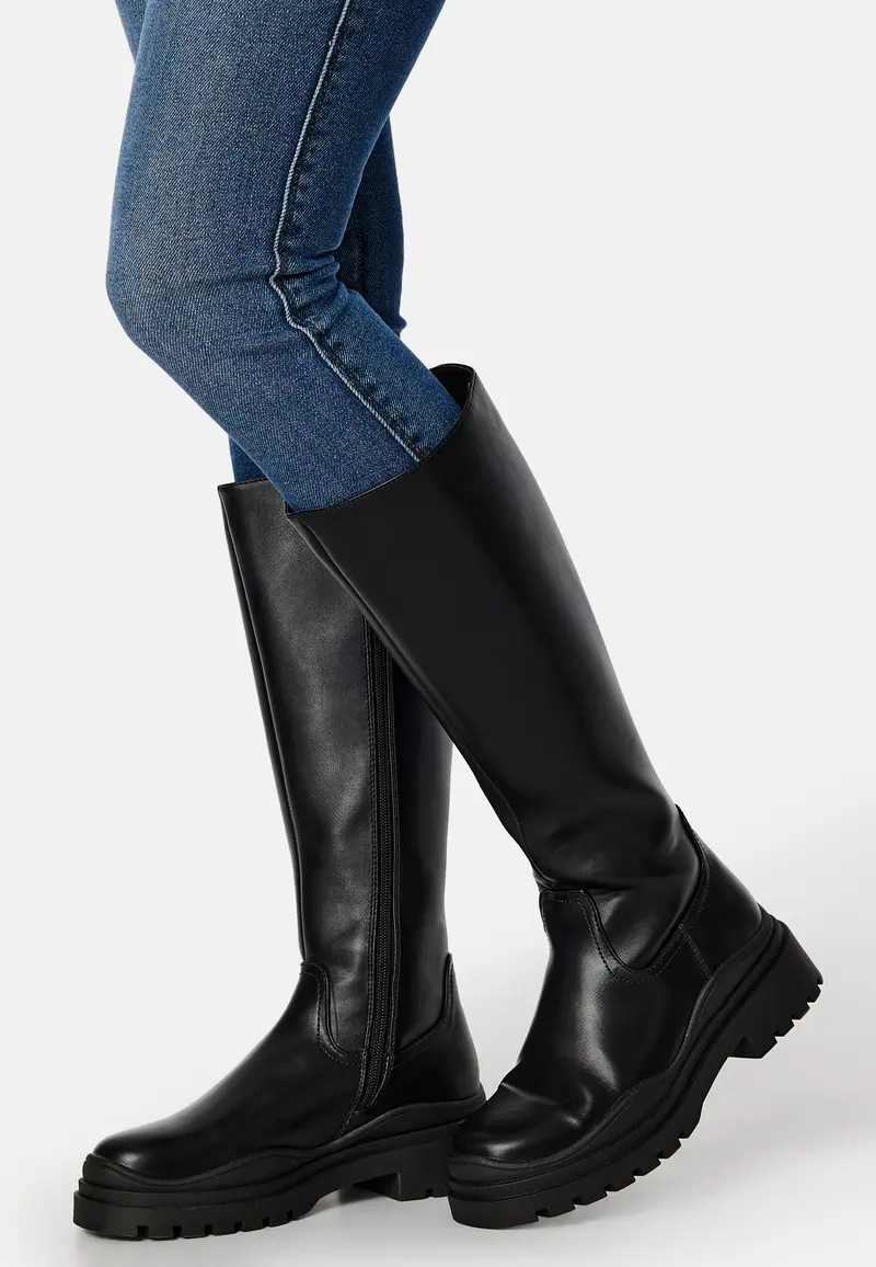Mera Boot
