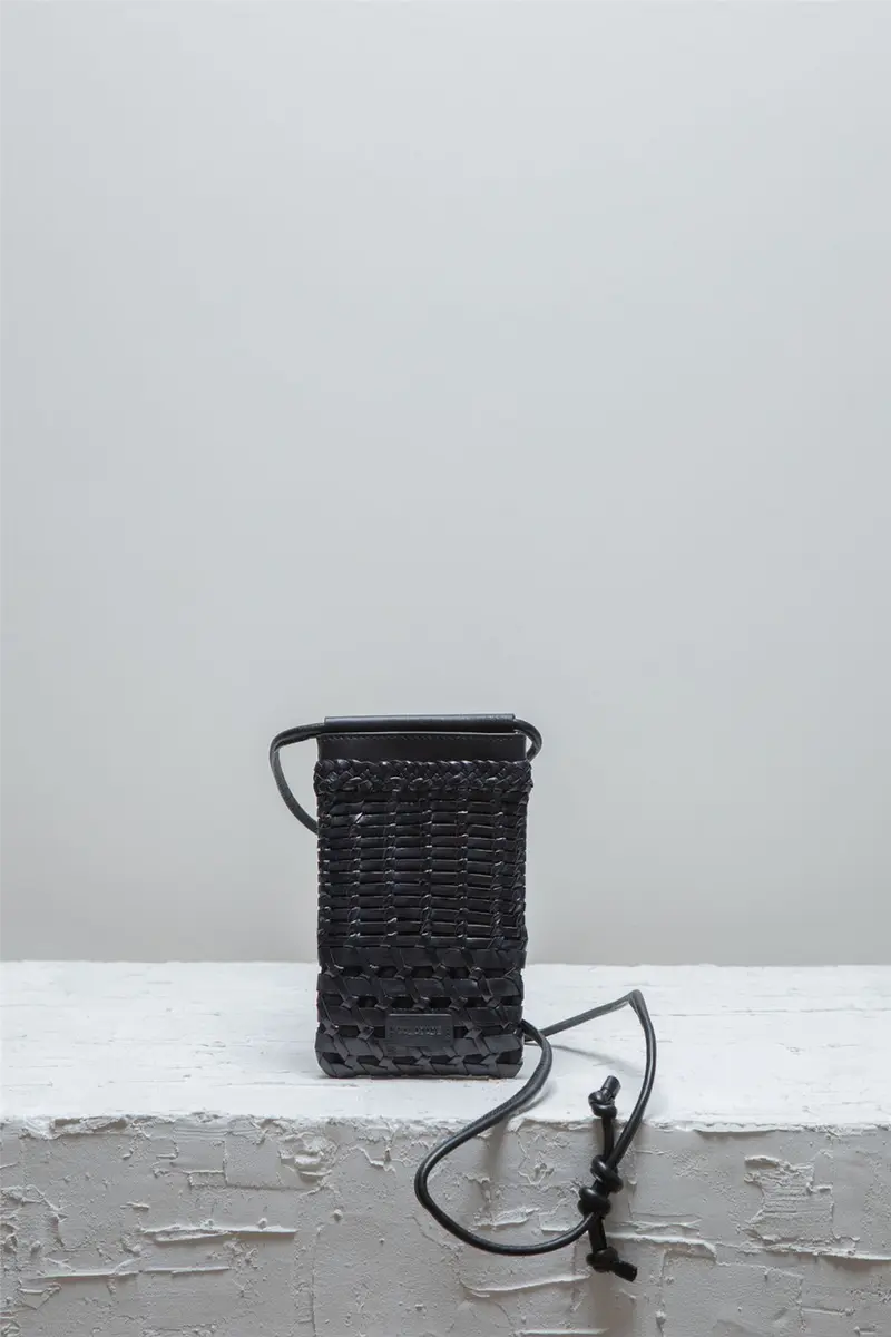 Mia Crossbody Pouch Black