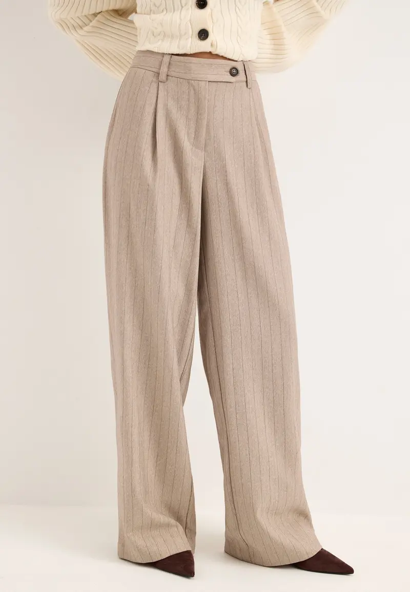 Mid Waist Pleated Suit Trousers