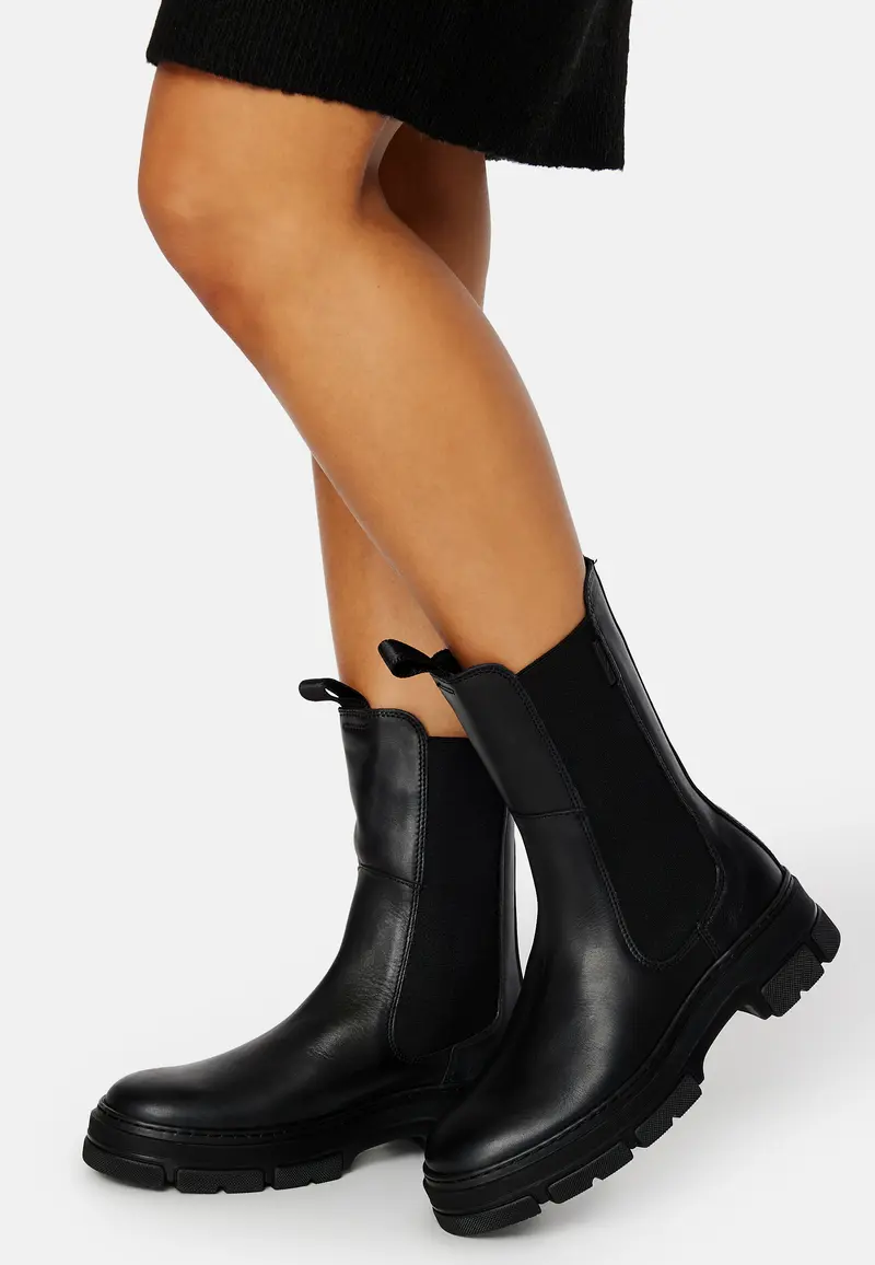 Monthike Mid Boot