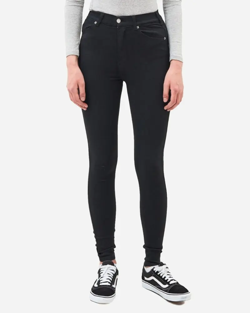 Moxy Black - Black