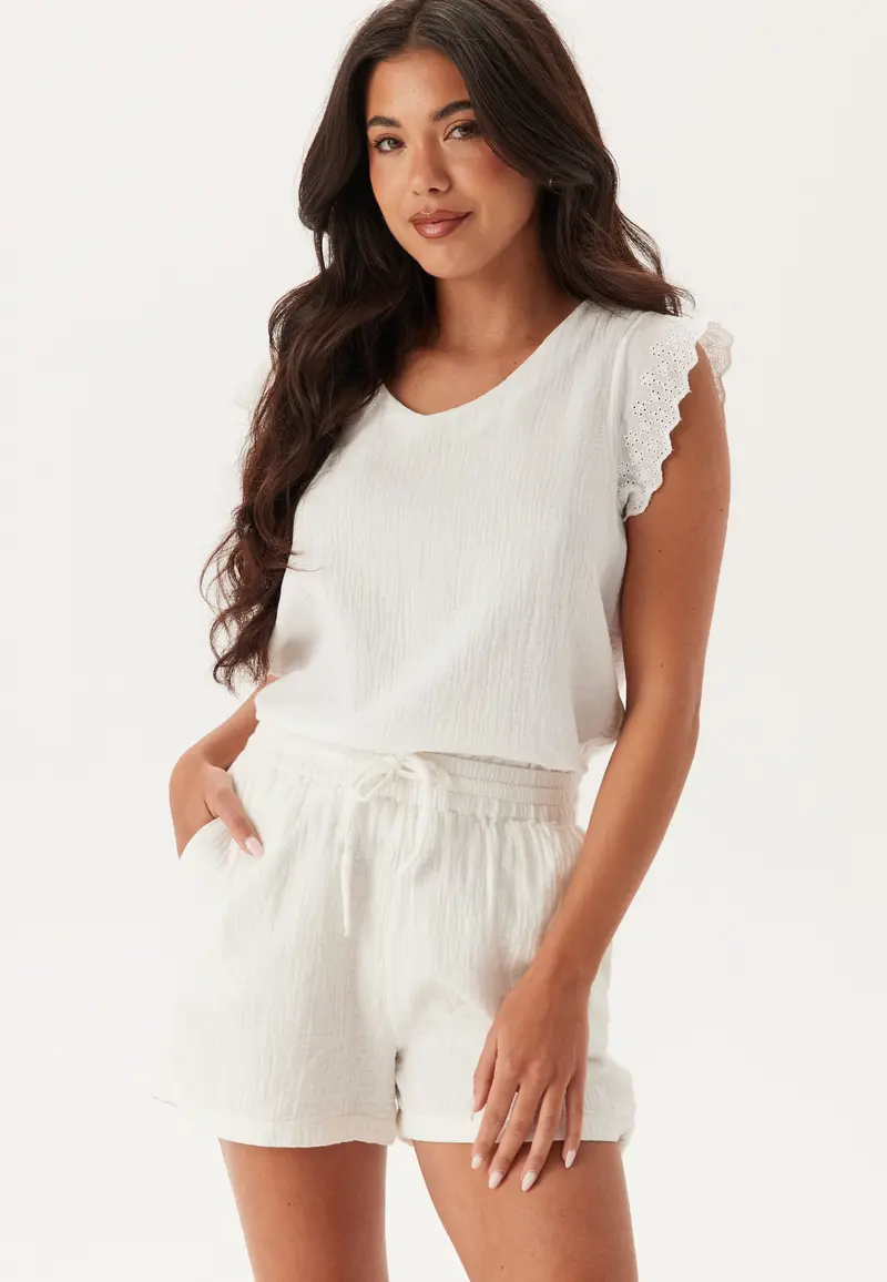 Onlthyra Shorts