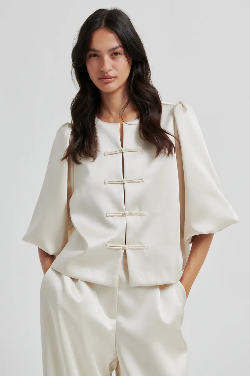 Perlla New Blouse