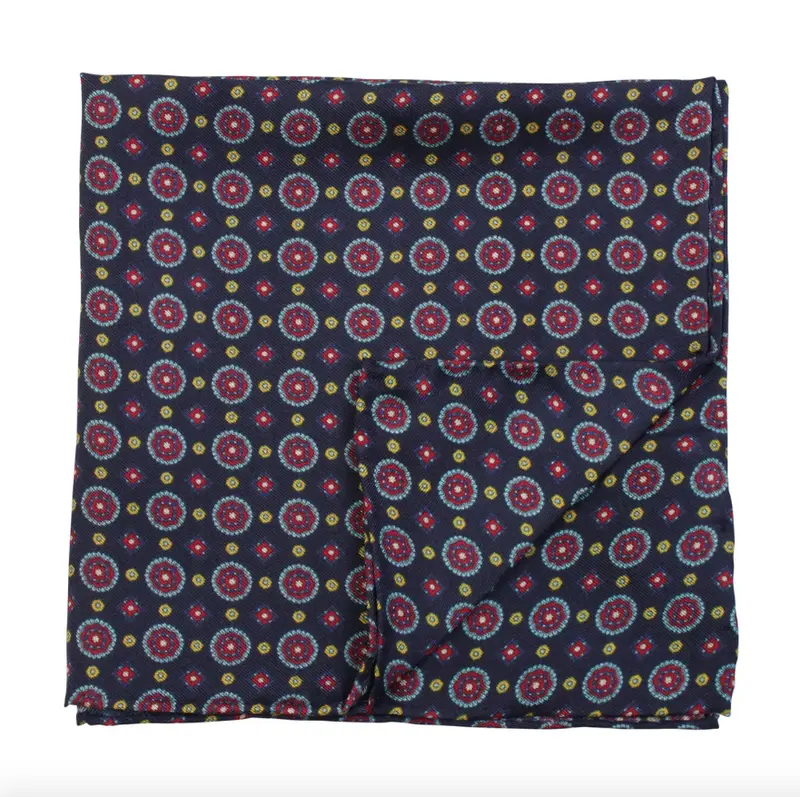 POCKET SQUARE
