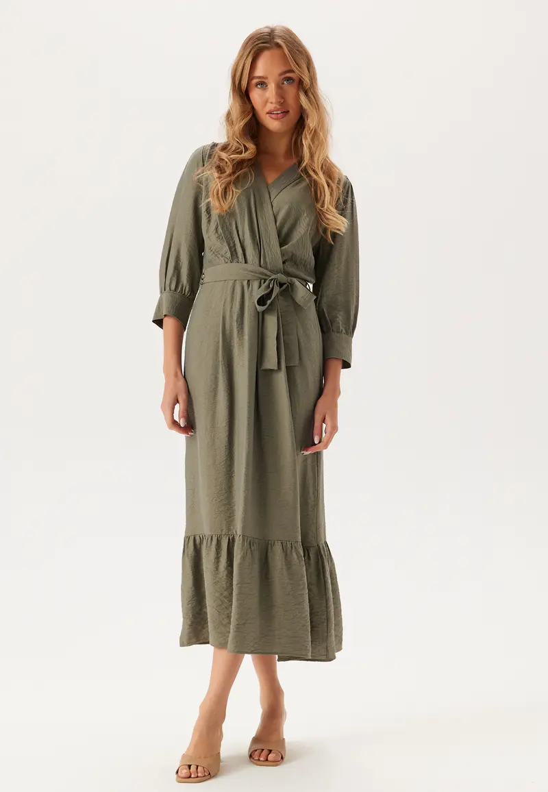 Puff Sleeve Structured Dress