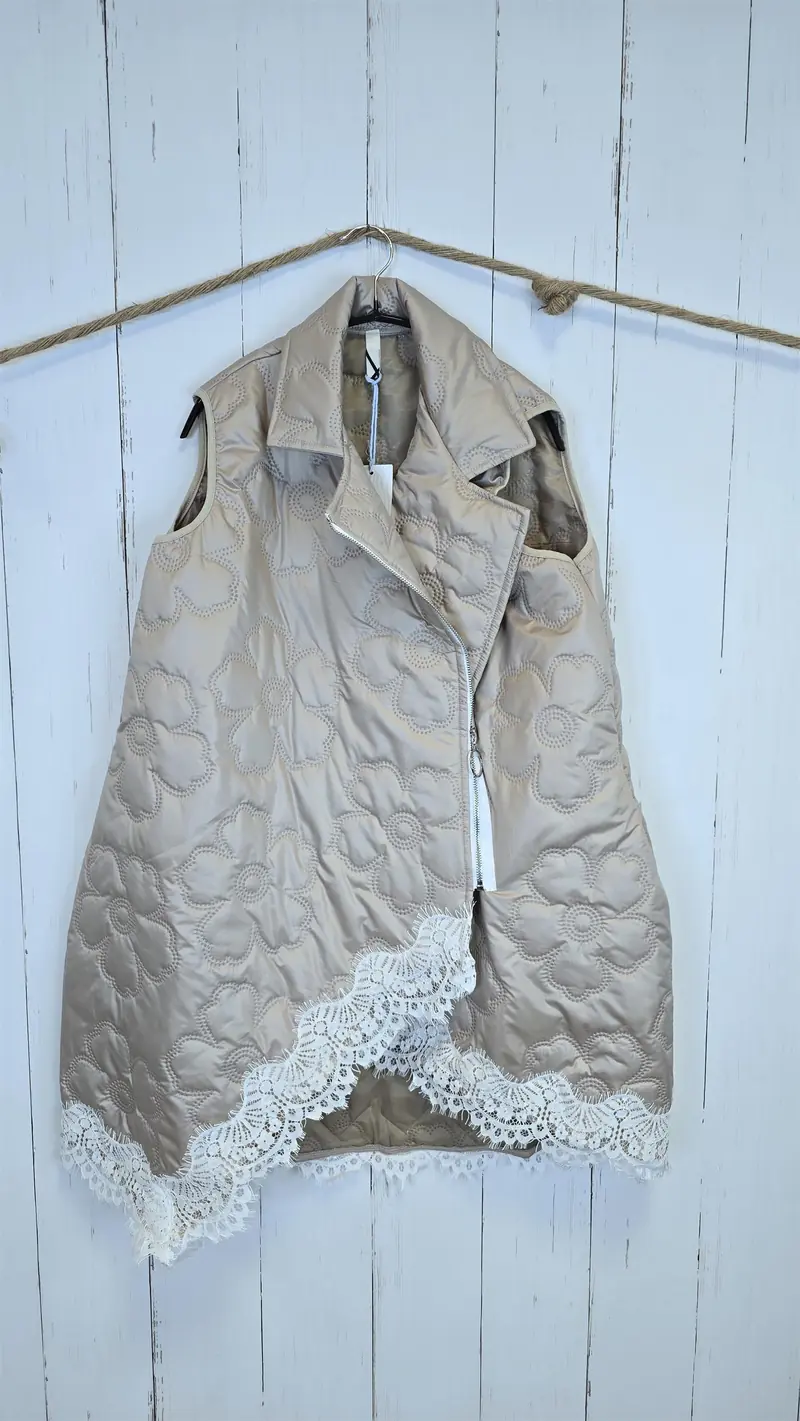 Ragna asymmetrisk vest beige
