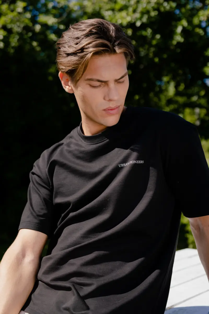 Ramiro Tee