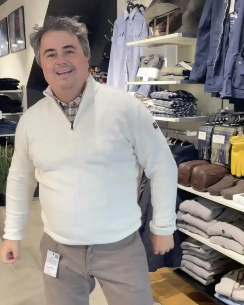 Re-wool Half Sweater with Iconic Badge