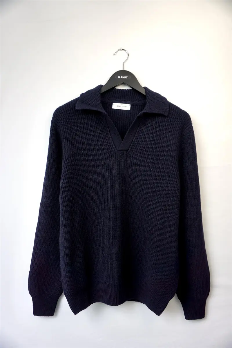 Ribbet Strikkegenser med Skipperkrage i 100% ull - Navy