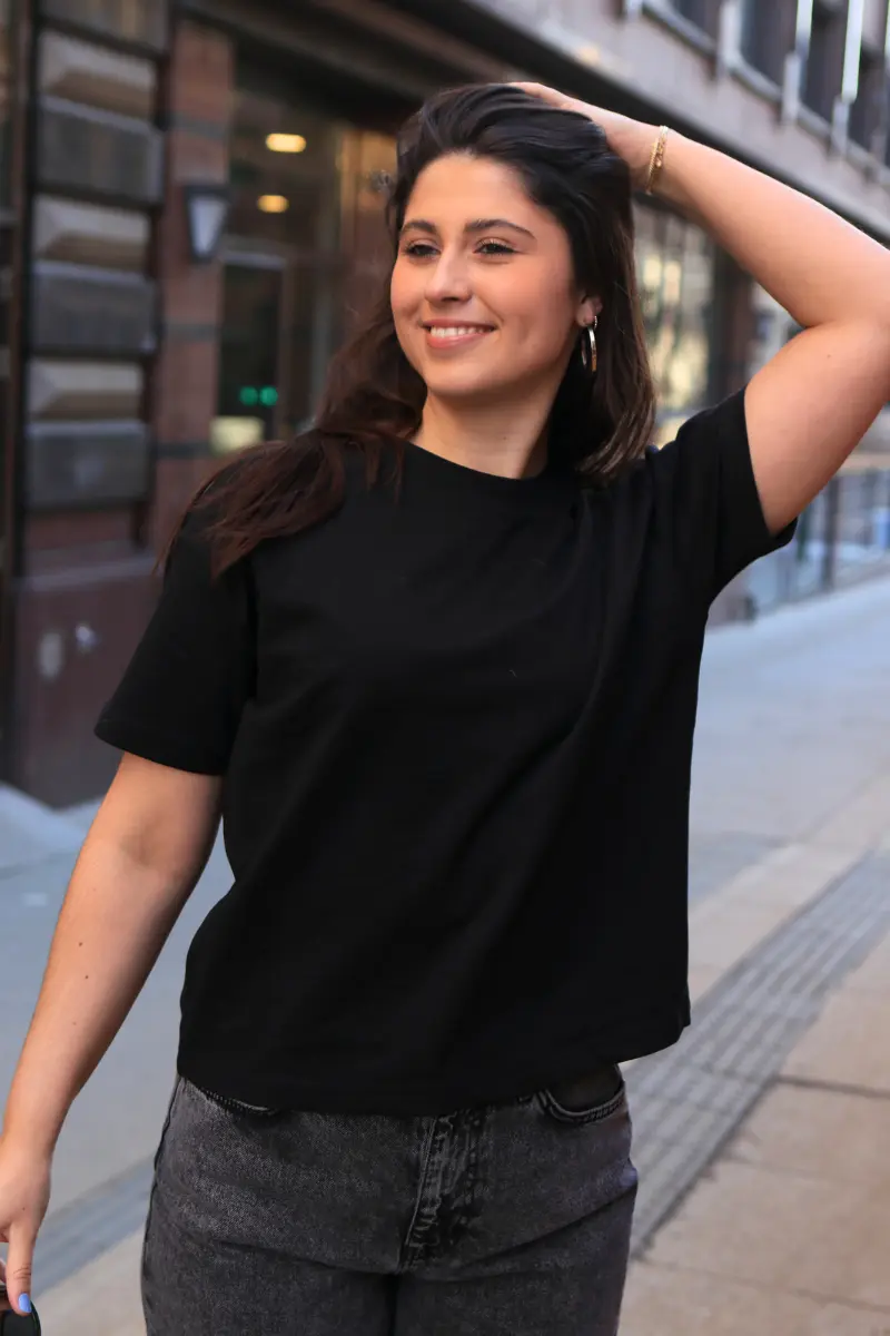 Sanna Tee