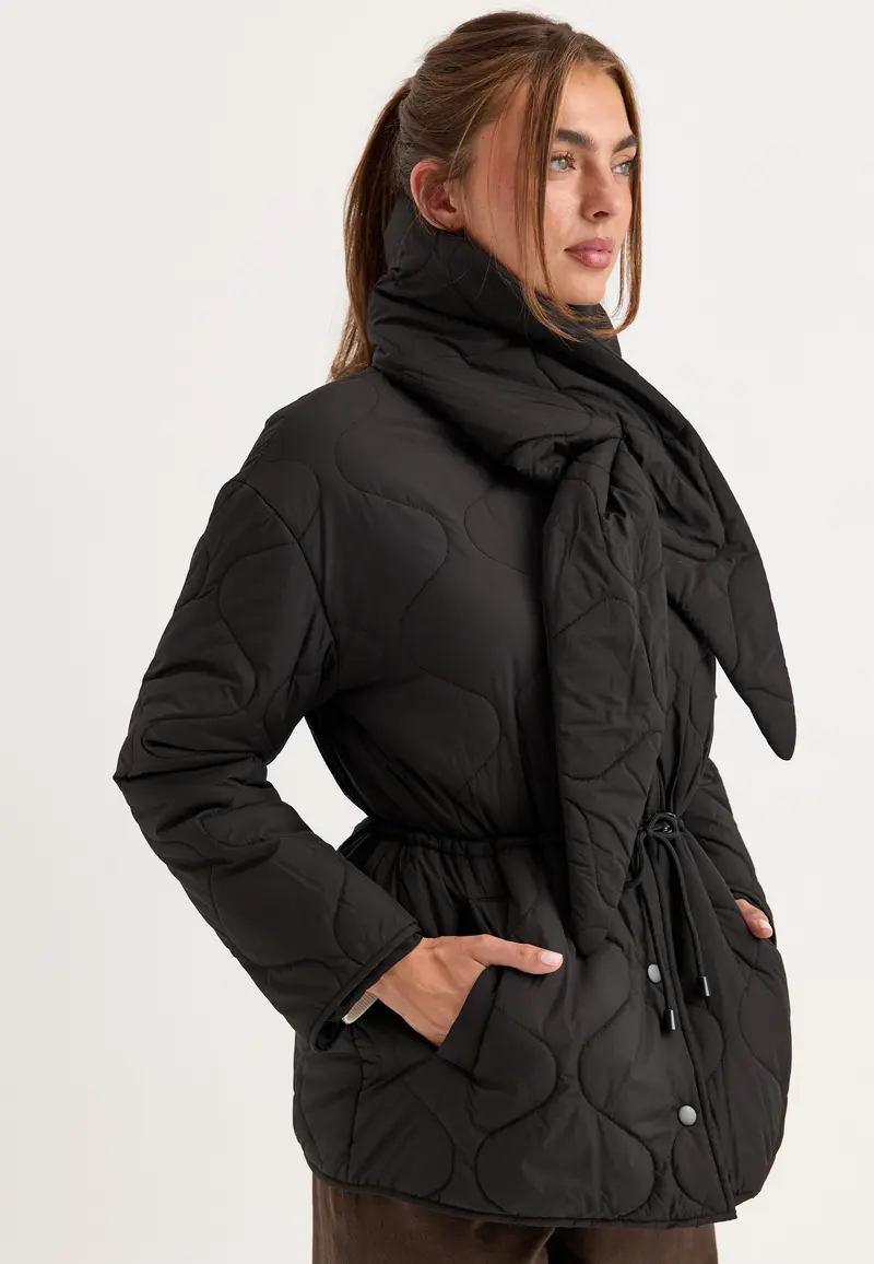 Scarf Quilted Short Jacket