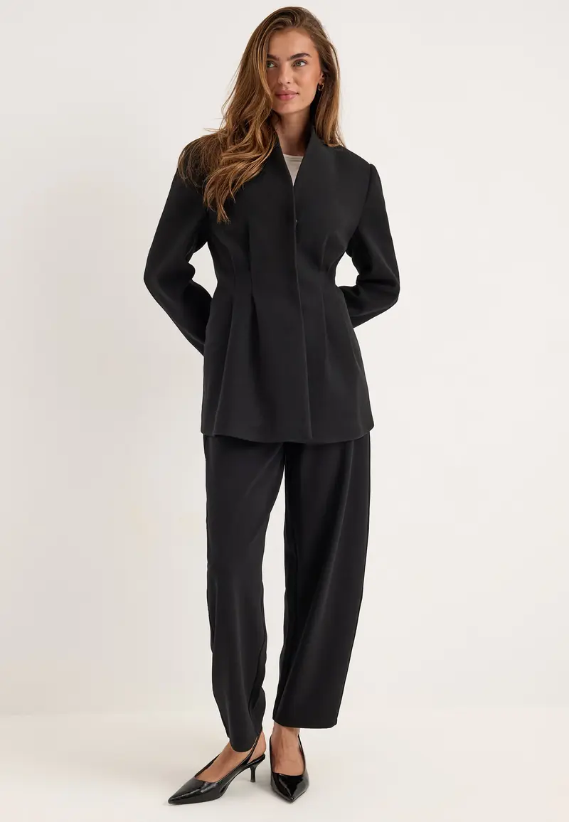 Shaped Short Coat