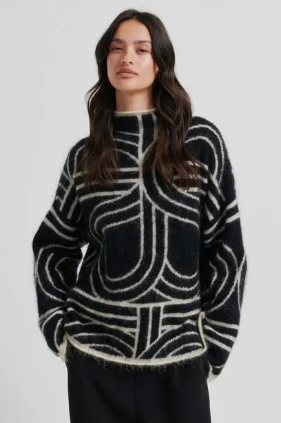 Signa Knit T-Neck