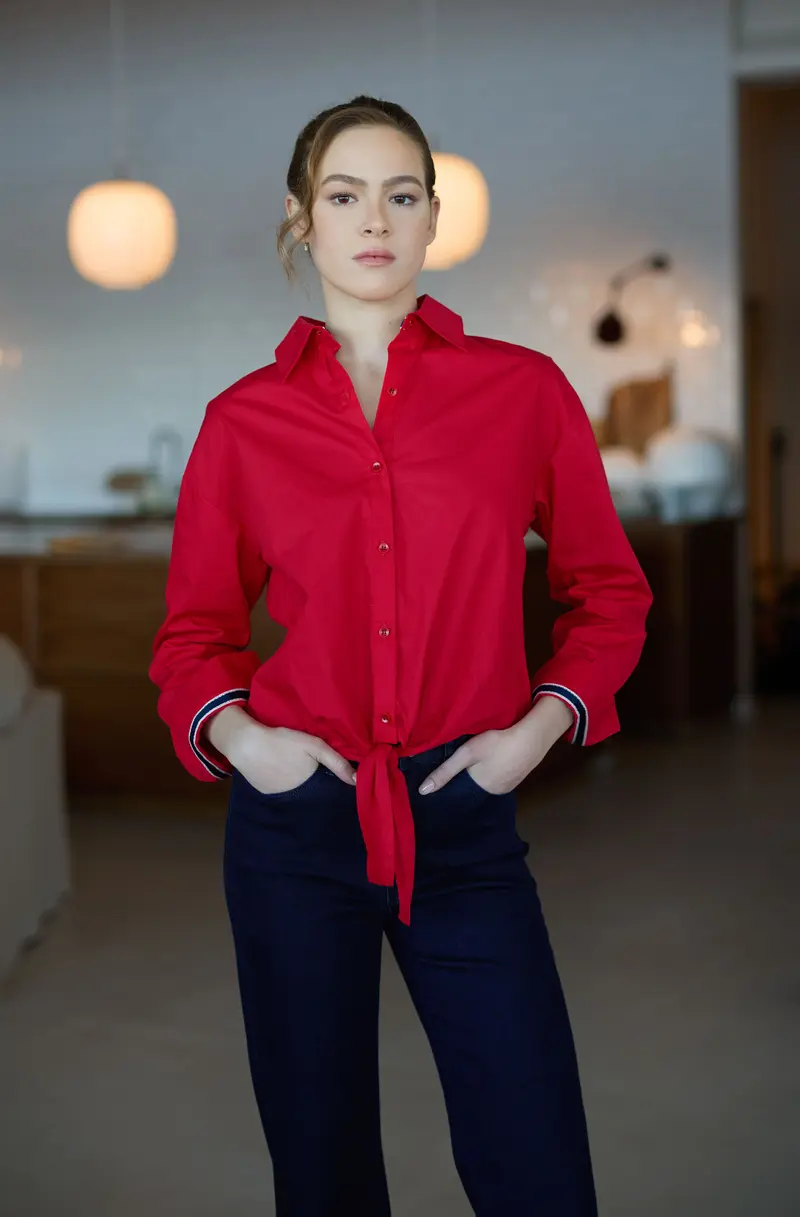 Sleeve/tie shirt Red