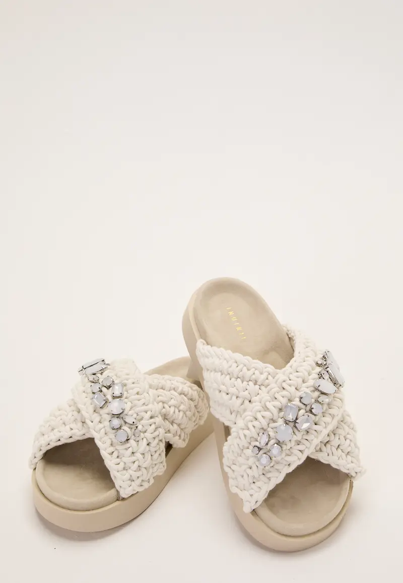 Slipper Woven Stones