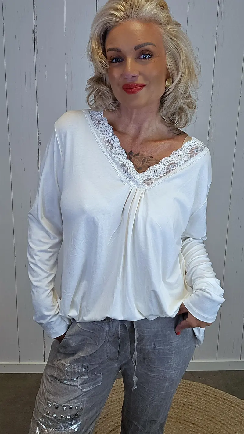 Stacy Blondetopp offwhite