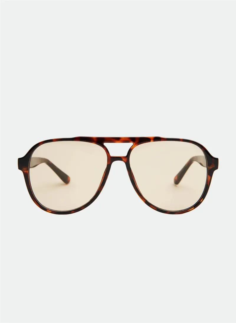 Stevie Tort/Brown