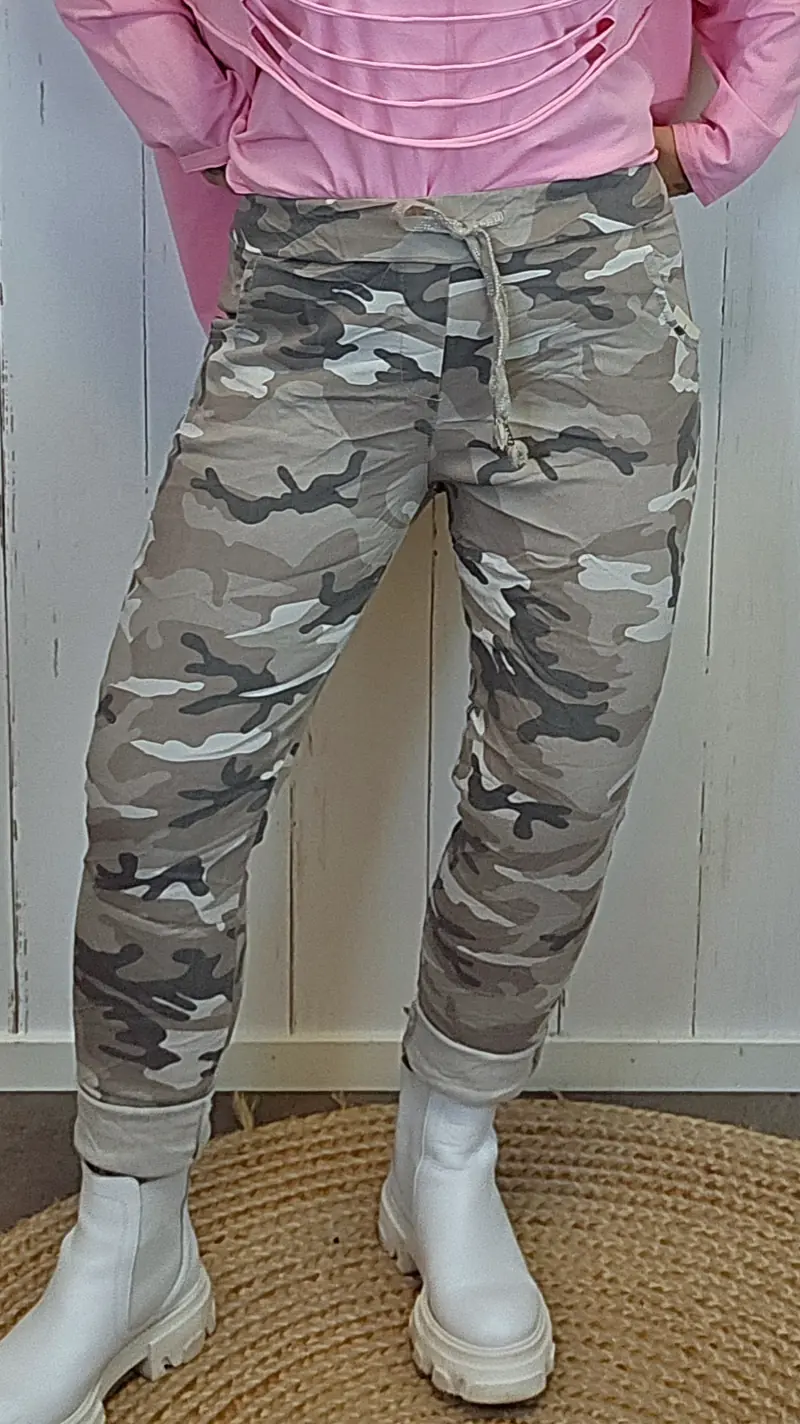 Stine camo bukse beige