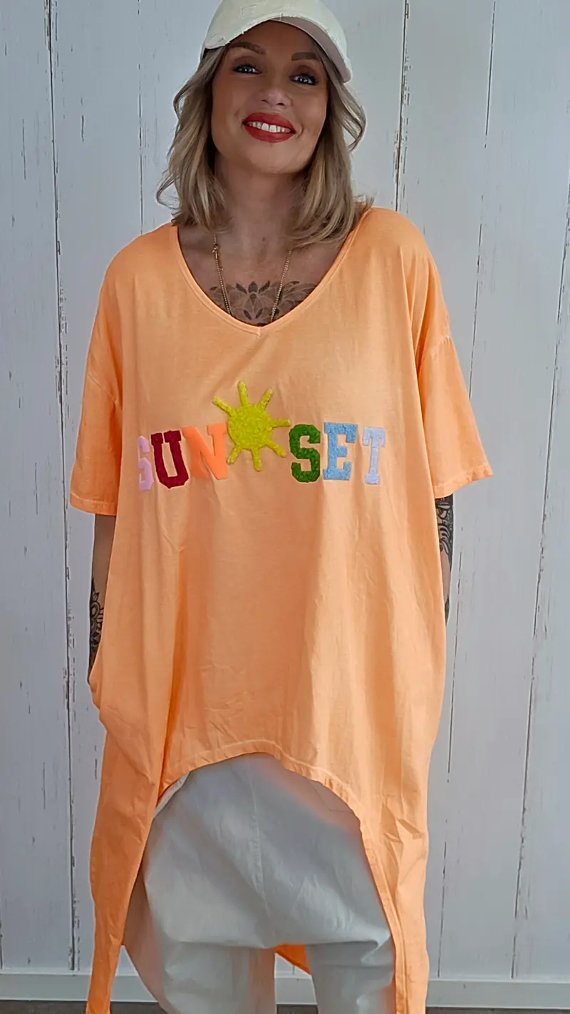 Stine kjole med “Sunset”-print orange