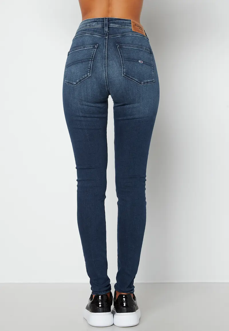 Sylvia HR Super Skinny
