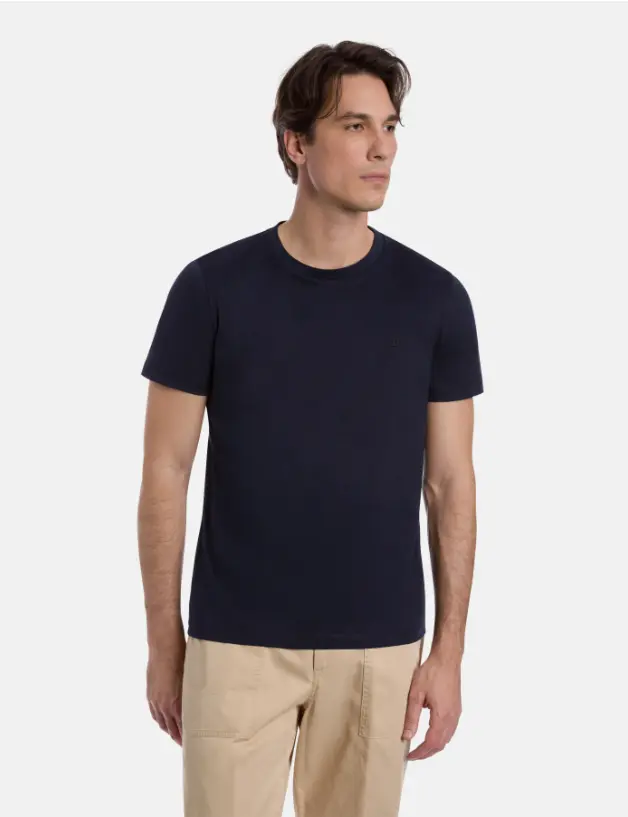 T-Shirt D Logo