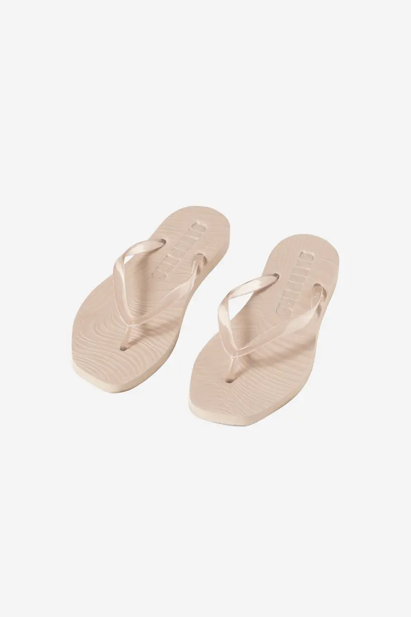 Tapered Eggnog Clear Transparent