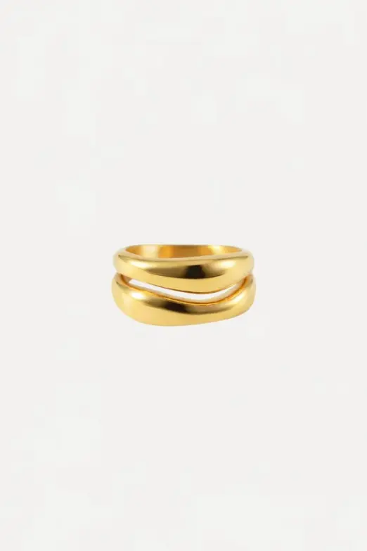 The Curved Ring Gold