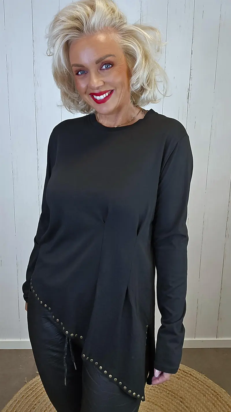 Tina topp med nagler svart