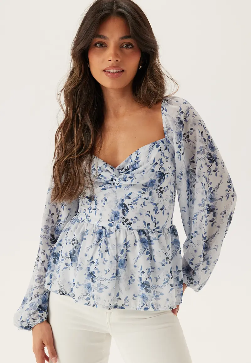 Twist Detail Blouse