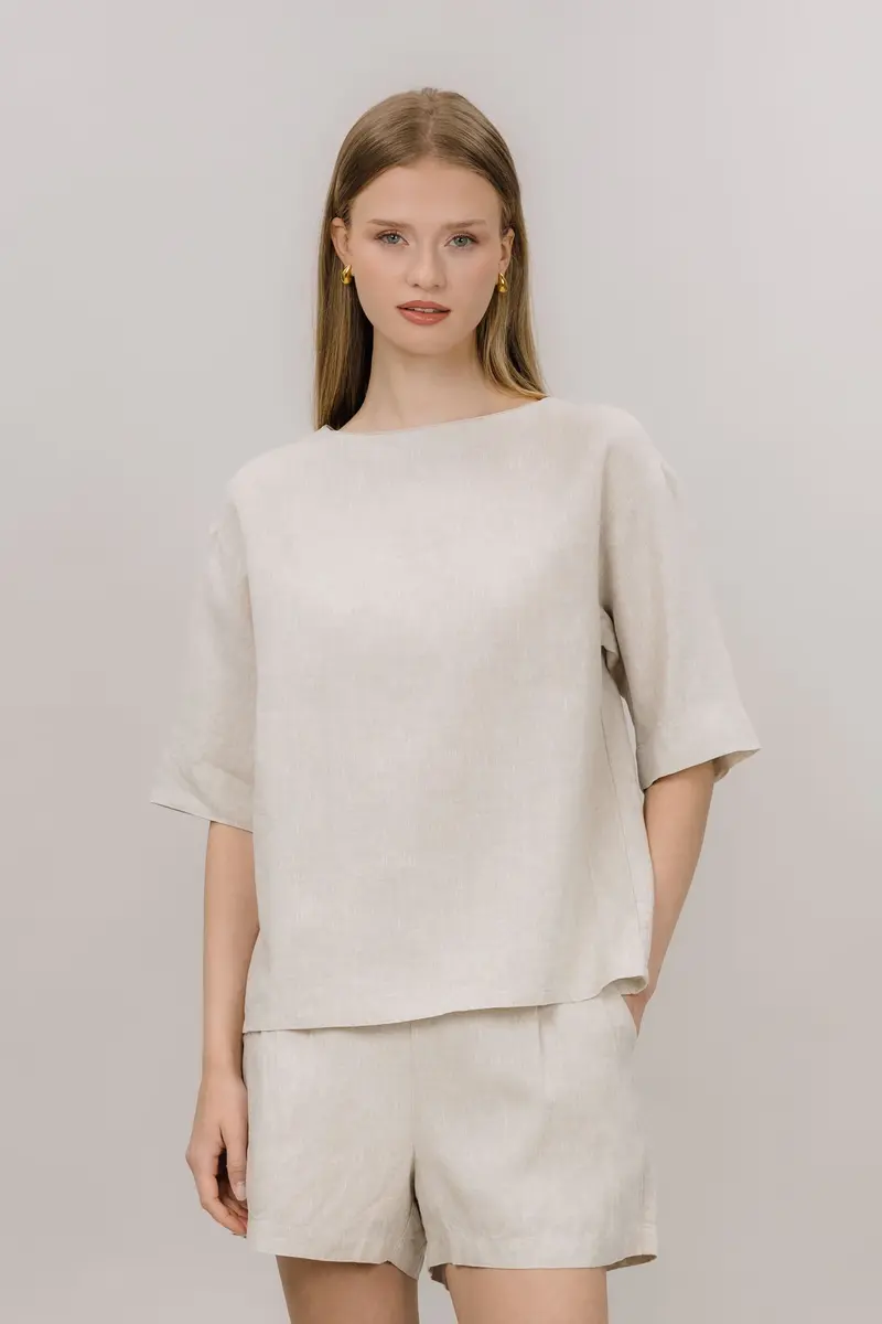 Valeria Tee