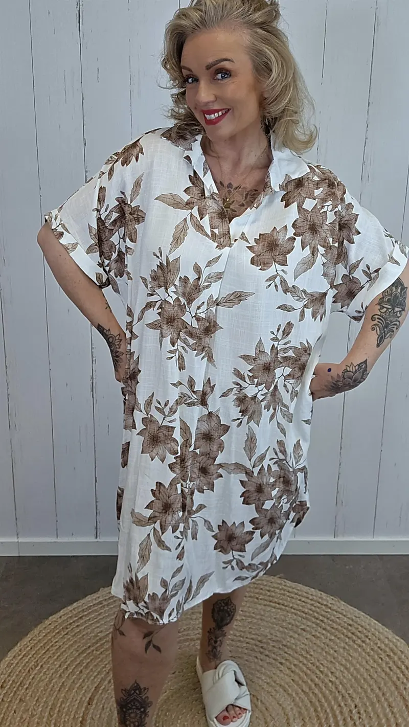Veronika viskosekjole med blomsterprint brun