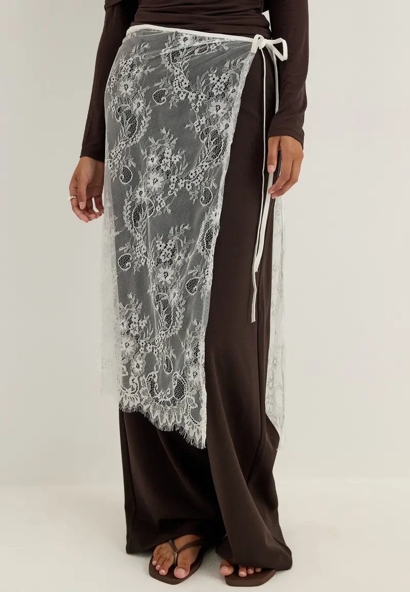 Vialis Wrap Lace Scarf