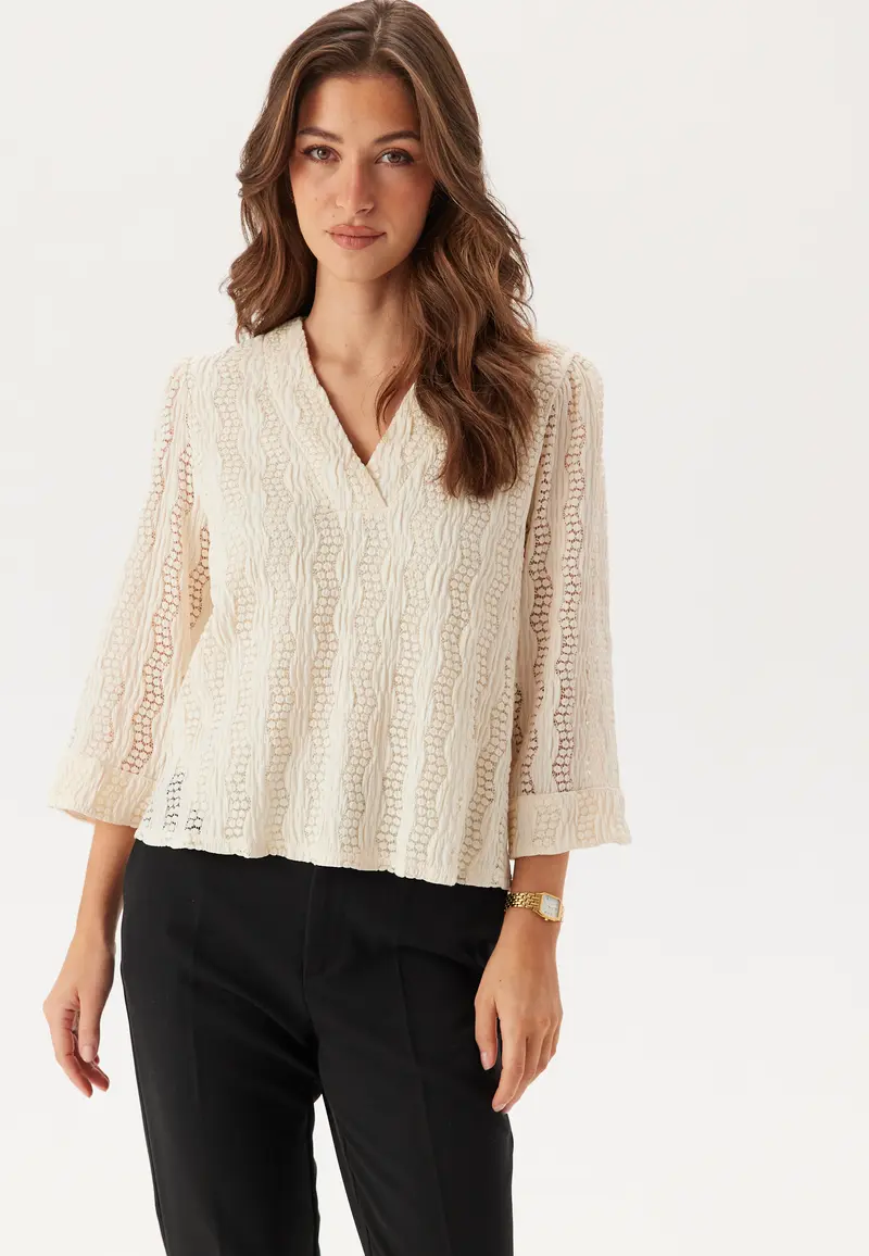 Vilumena V-neck 3/4 Top