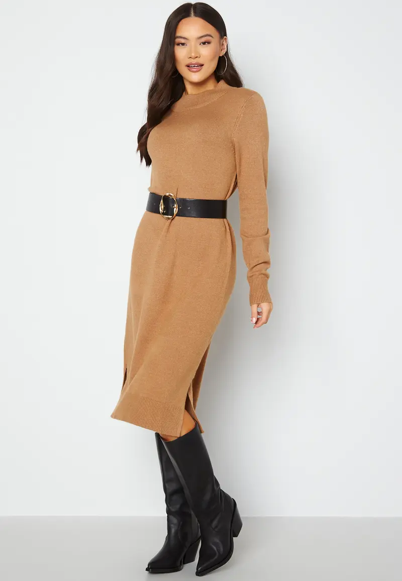 Viril Crew Neck Midi Dress