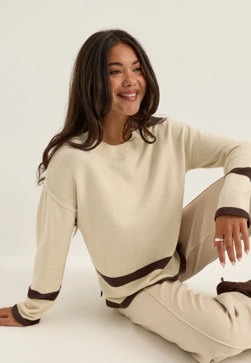 Viril O-neck Oversize L/S KNIT TOP