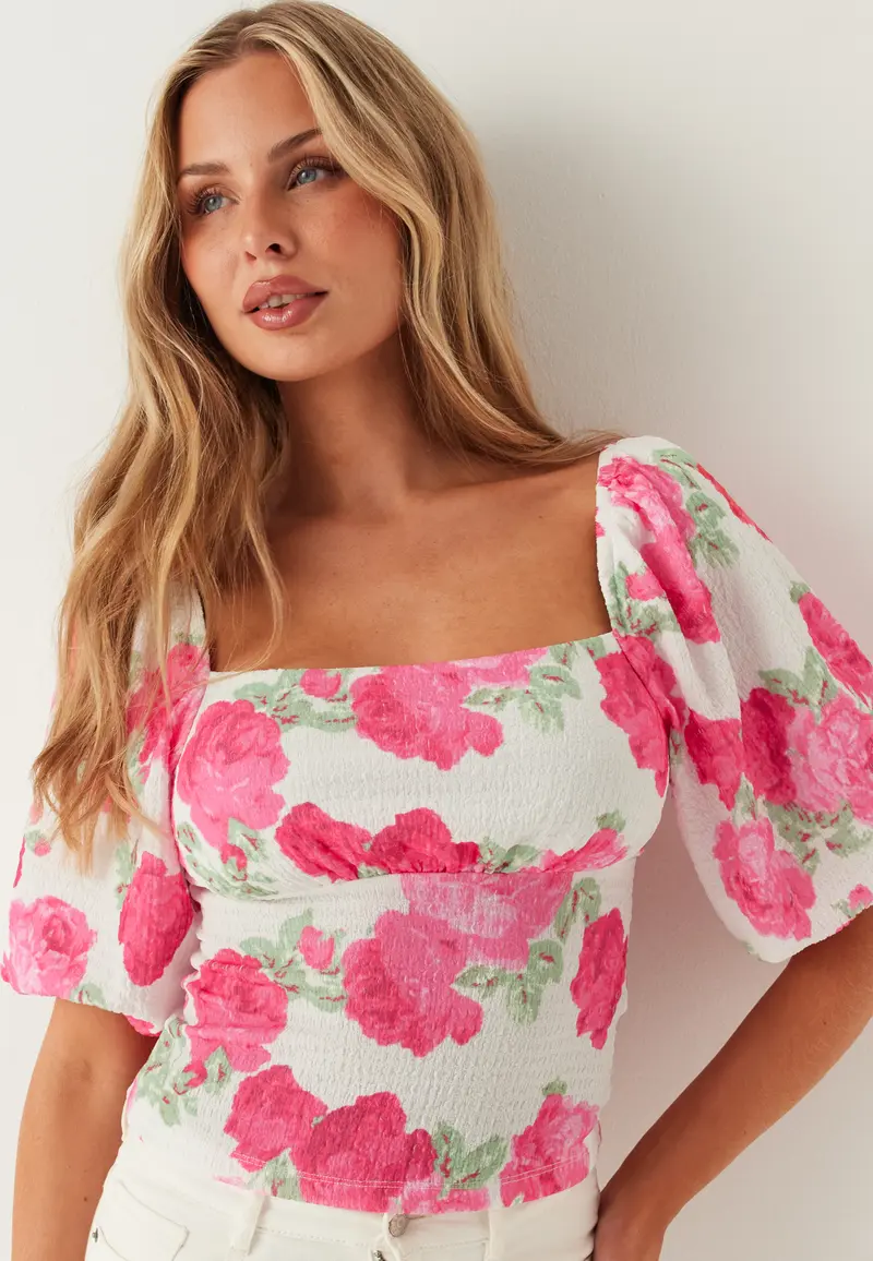 Volume Sleeve Top