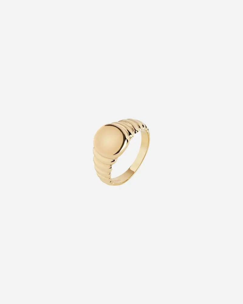 Wave Ring - Yellow Gold