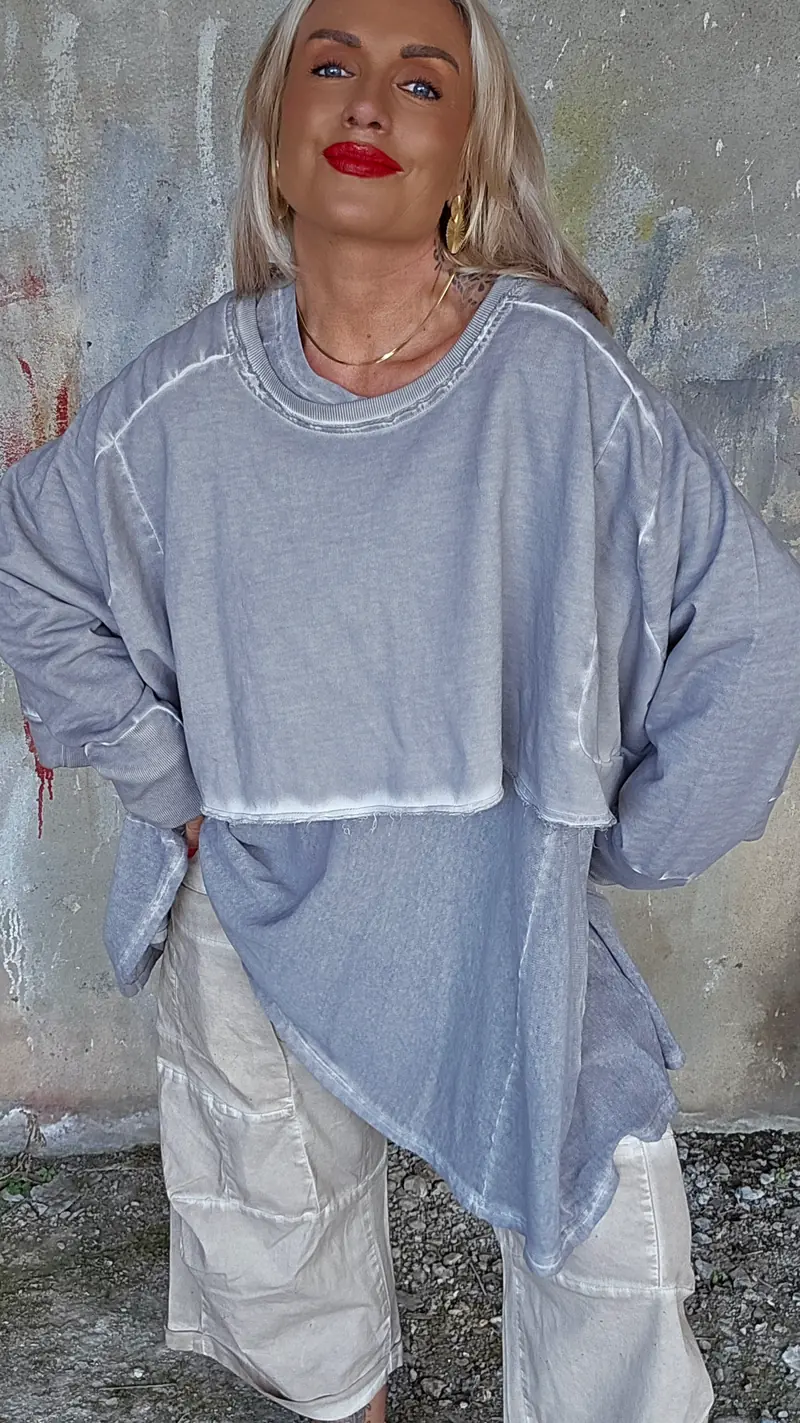 Wide extra short sweat cement