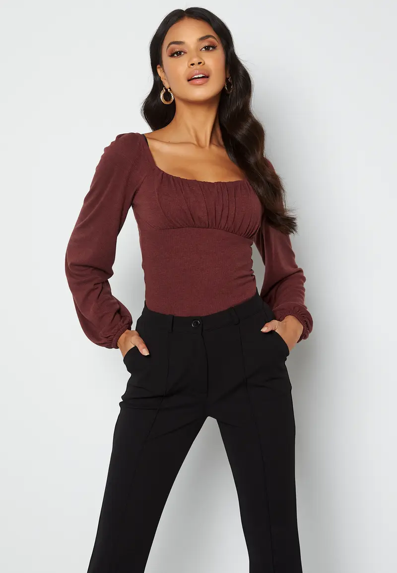 Wynona Top